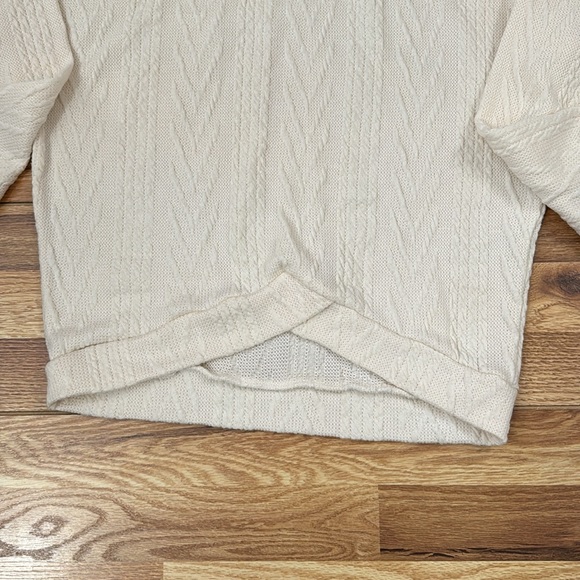 Daytrip Women Top - Picture 4 of 6